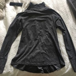 Lululemon long sleeve pullover